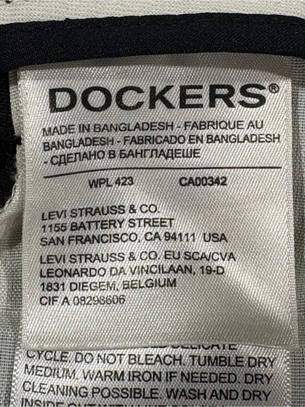 Dockers Men's Black Slim Fit Straight-Leg Chinos, 36 x 29